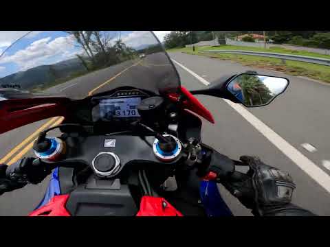 Leia mais sobre o artigo ACELERO FORTE COM A DUCATI 959 E CBR 1000 RR-R