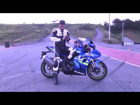 Leia mais sobre o artigo LEANDRO MELLO DIZ O QUE ACHOU DA NOVA SUZUKI GSX-R 1000R