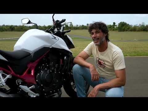 Leia mais sobre o artigo Testamos a nova Honda Hornet 750 — o renascimento de uma lenda!