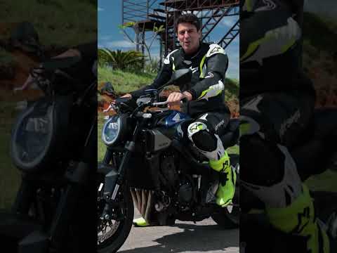 Leia mais sobre o artigo CB650R E-Clutch 2026 | O que mudou e como é pilotar sem usar a embreagem